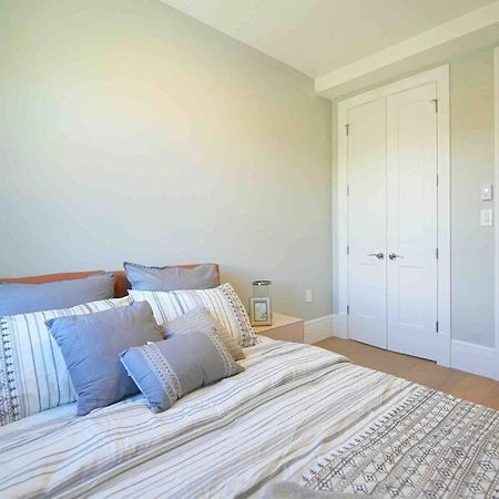Four Bedrooms New Lovely Duplex House-1628 Vancouver Exterior photo